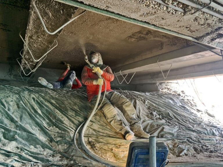 De Gruyter aanbrengen spuitbeton-min